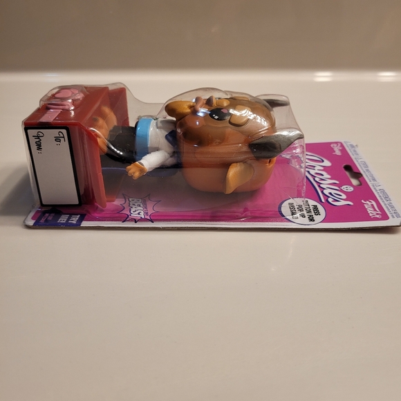 FUNKO Popsies Valentine's Day Beast From Disney's Beauty & The Beast - Picture 12 of 16